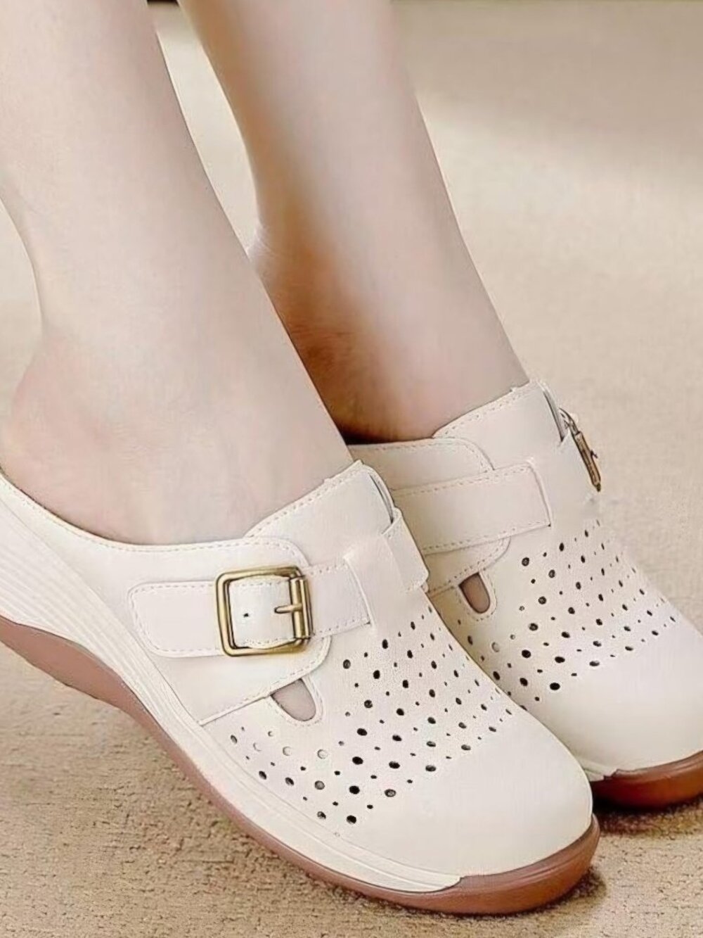 Zapatillas de cabeza, ahuecadas casual, sin talon ,para mujer, color beis